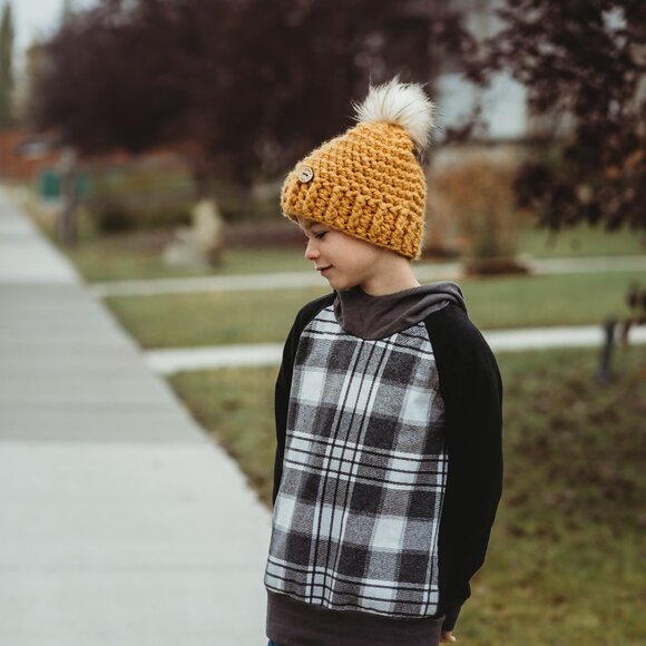 Adult, Mens Ladies Mustard crochet hat, faux fur Pompom, mommy and me, toque - Picture 3 of 5